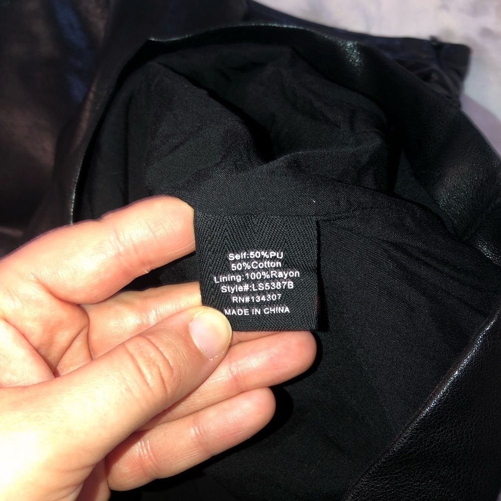 Line and Dot Vegan Leather Mika Asymmetrical Mini Skirt - Picture 4 of 5